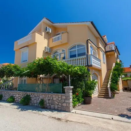 Tina 2 By Interhome Apartament
